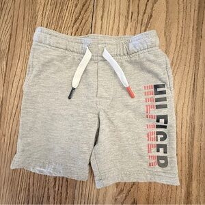 Tommy Hilfiger Gray Toddler Boy 2T Shorts with Logo. EUC BC